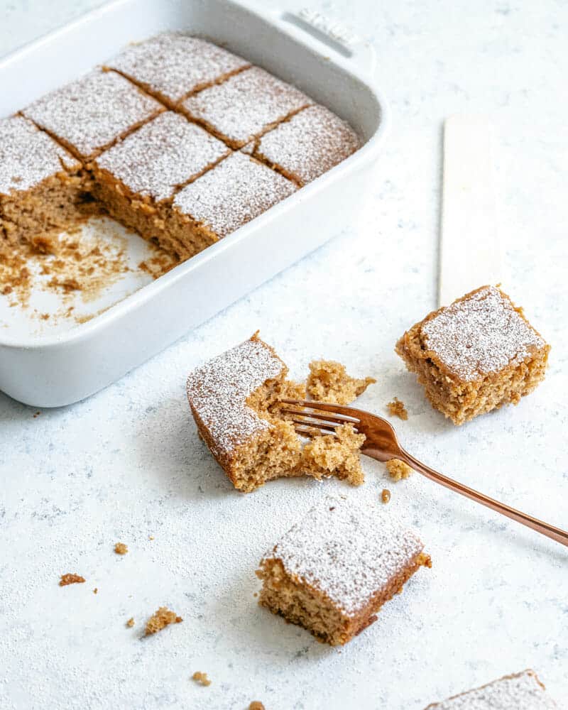 Quick & Easy Applesauce Cake: Your Go-To Fall Dessert
